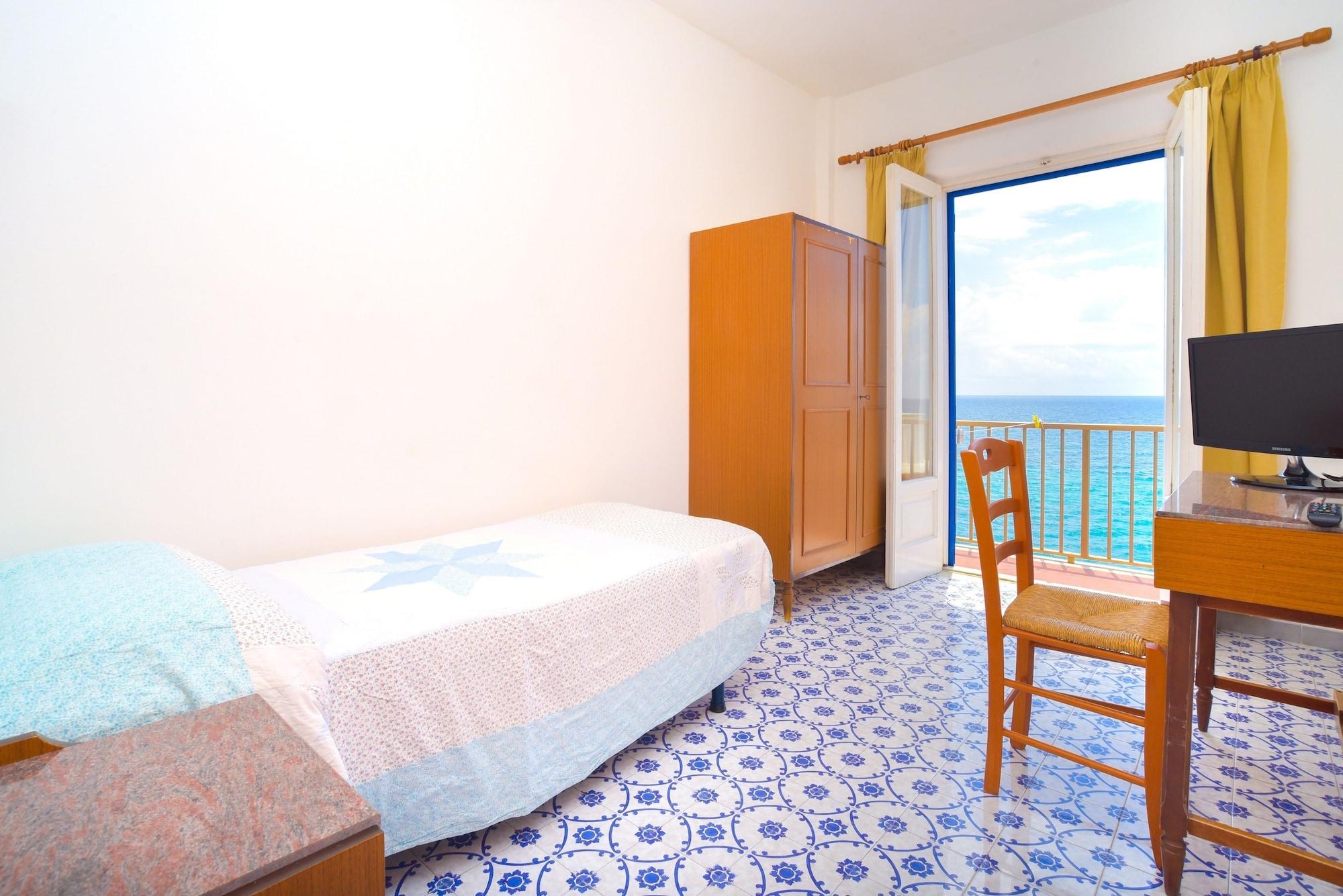 Hotel Regina Del Mare Barano dʼIschia Dış mekan fotoğraf