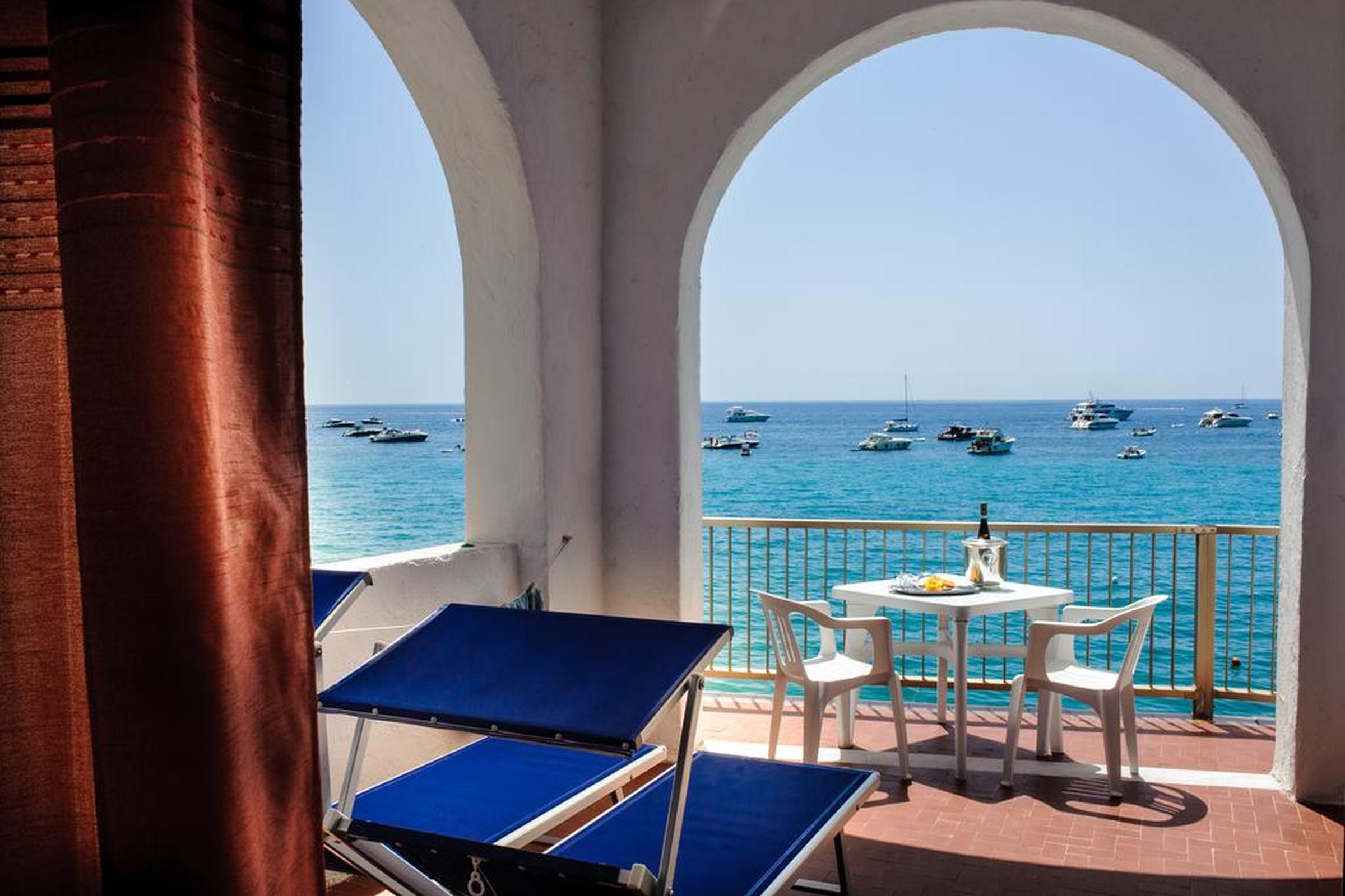 Hotel Regina Del Mare Barano dʼIschia Dış mekan fotoğraf
