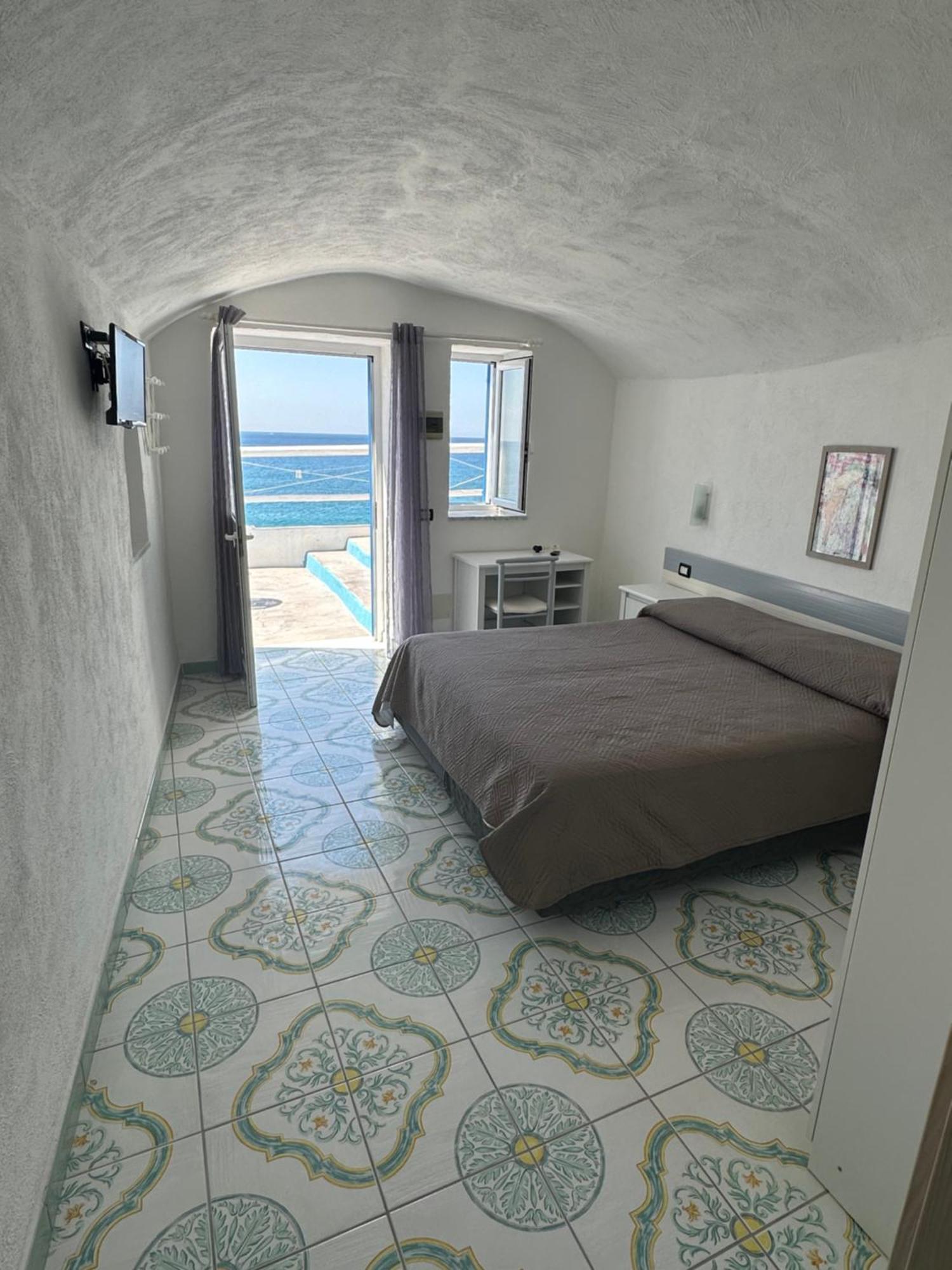 Hotel Regina Del Mare Barano dʼIschia Dış mekan fotoğraf