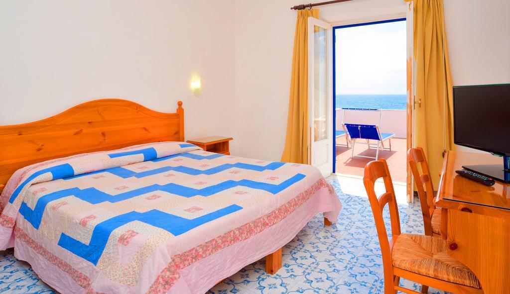 Hotel Regina Del Mare Barano dʼIschia Dış mekan fotoğraf