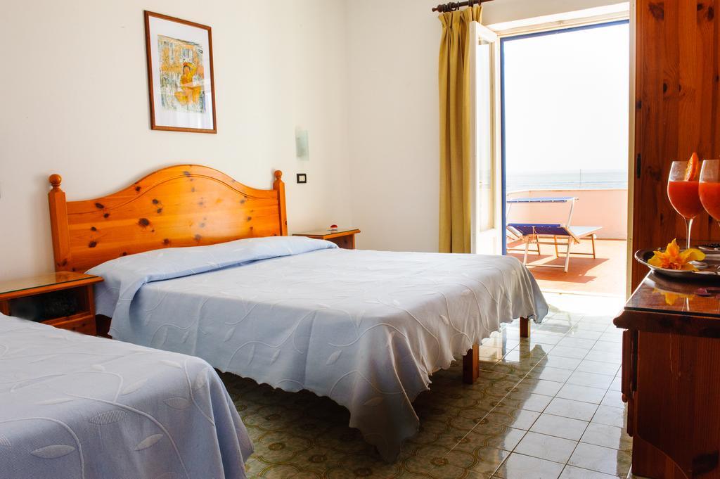 Hotel Regina Del Mare Barano dʼIschia Dış mekan fotoğraf