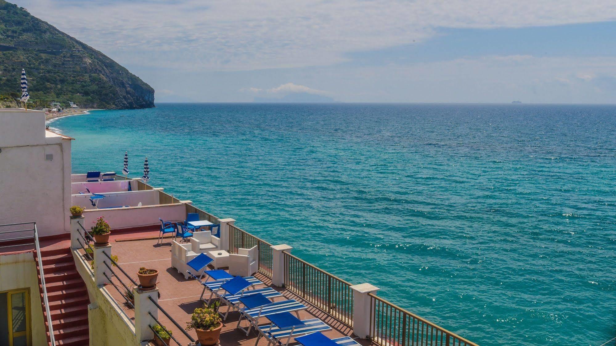 Hotel Regina Del Mare Barano dʼIschia Dış mekan fotoğraf